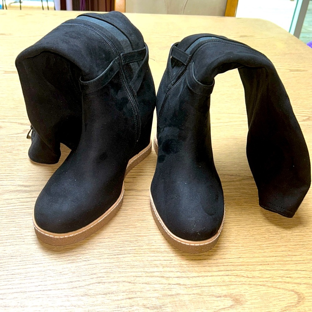 Knee Boots 10.5 WW